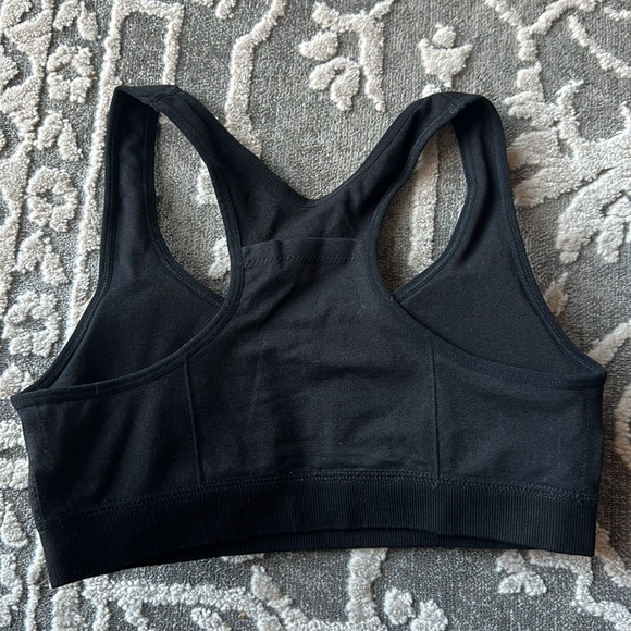 2/$19 Tilley Black Travel Sports Bra Size Small (6) - Picture 2 of 4
